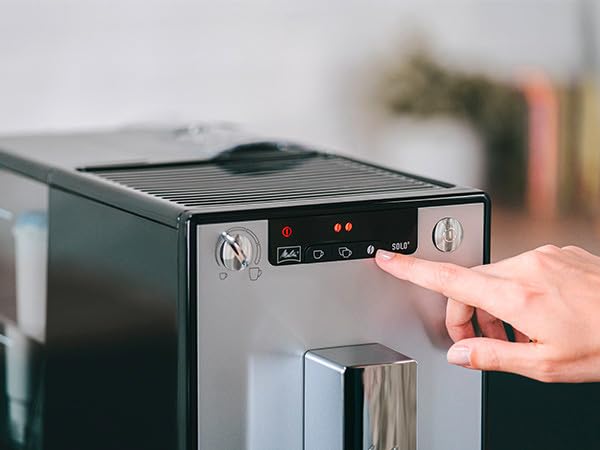 Melitta Kaffeemaschine Caffeo Solo E950 Slim, vollautomatisch mit Vorbrühfunktion und 15-bar-LED-Anzeige 