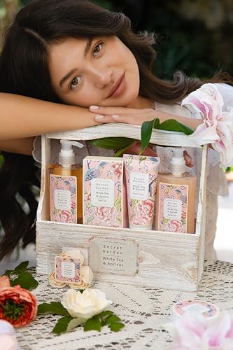 Accentra – Duschset Frauen Geschenkset im Holzkorb – 8-teiliges Pflegeset mit Duschgel, Bodylotion, Badezusätzen, Peeling &amp; Handcreme 