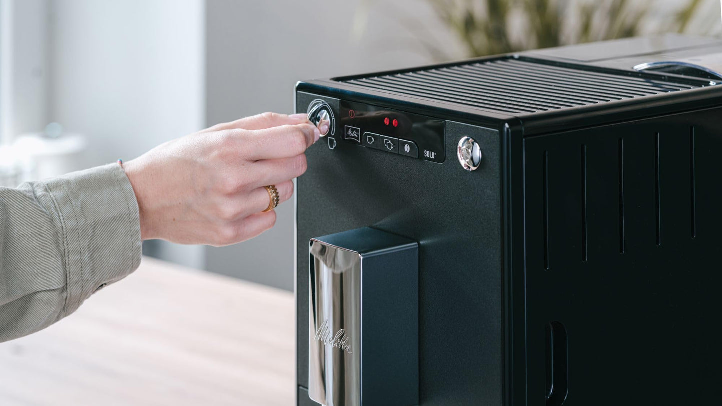 Melitta Kaffeemaschine Caffeo Solo E950 Slim, vollautomatisch mit Vorbrühfunktion und 15-bar-LED-Anzeige 