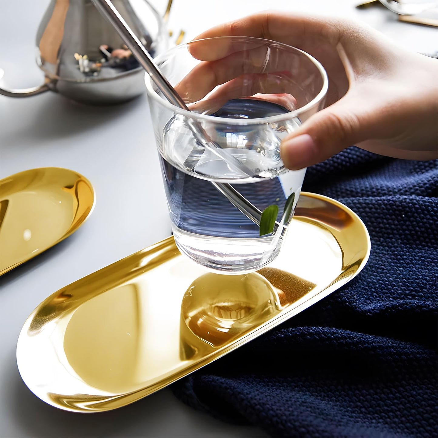 EXLECO 2 Badzimmer Deko Tablett Gold Servierplatte Mini Bad Dekotablett Edelstahl Serviertablett Schmuckschale Kerzentablett Oval Ablageschale für Schmuck Kerzen 