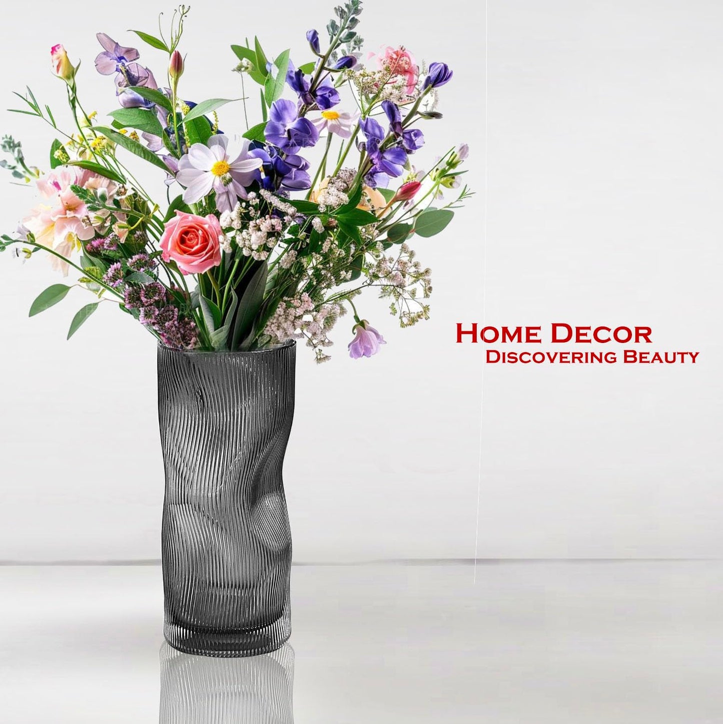 Blumenvase, große hohe Glasvase zur Dekoration, ästhetisch, große Glasvase mit gerippter Textur, modernes Wohnzimmer 