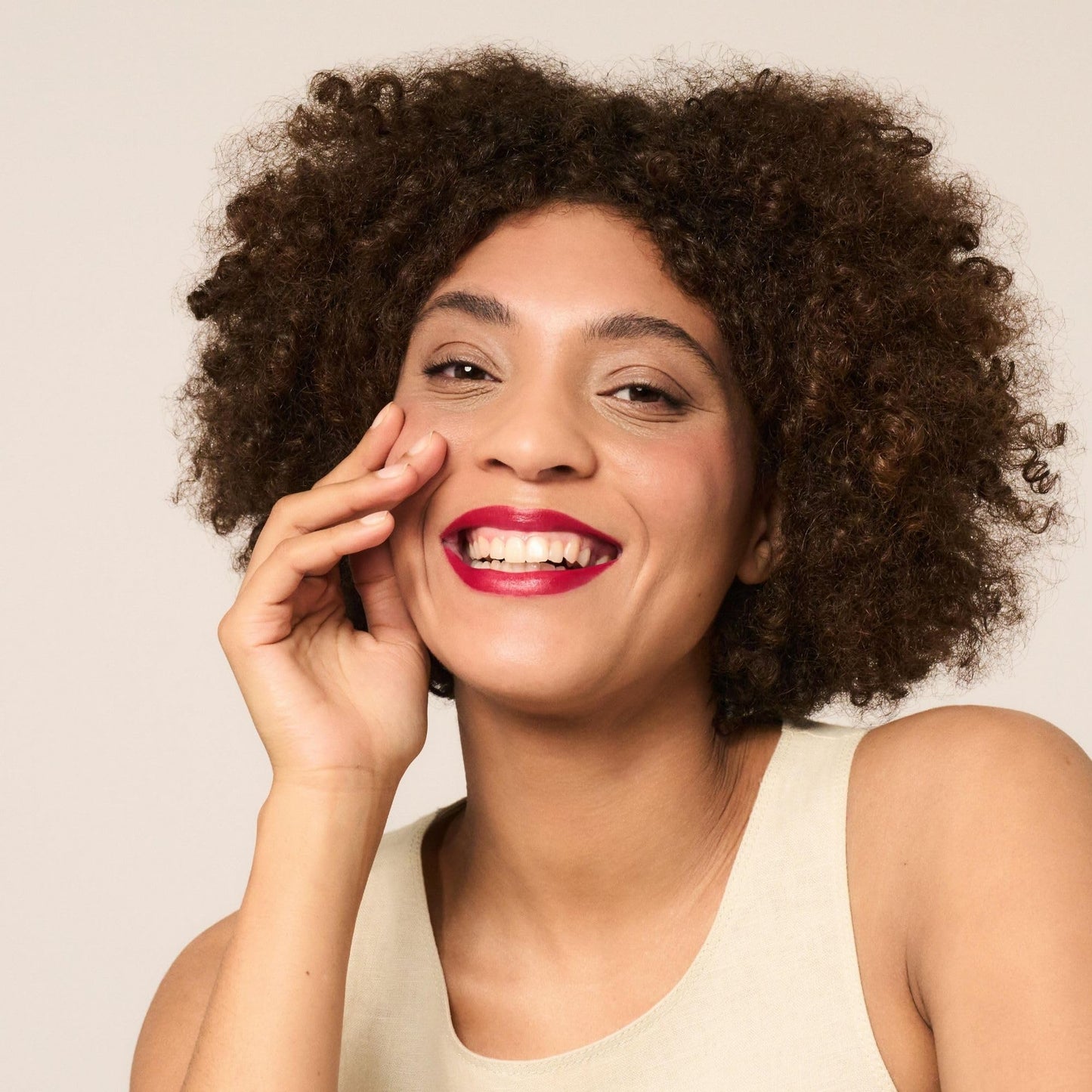 Magic Finish Setting Powder Final Touch Bare Skin (15g) – Perfektionierendes Puder für perfektes Make-up, mit Hyaluron 