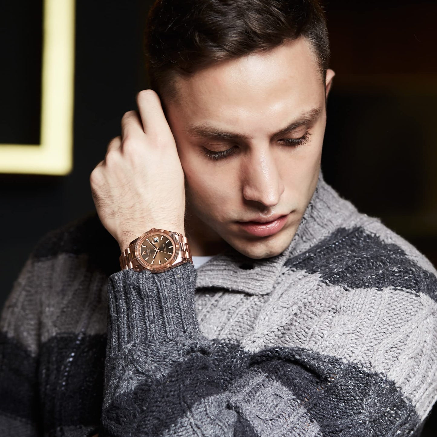 BUREI Herren Uhren Quarz Armbanduhr Datumsanzeige Saphirglas Objektiv mit Zwei Tönen Edelstahlband