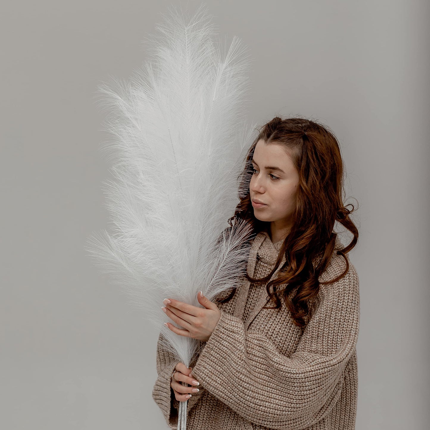 ORNA Künstliches Pampasgras, künstliche Blume, lange Zweige, extra flauschig, 114 cm hoch (3 Stängel x 20 Zweige) für moderne Wohndekoration 